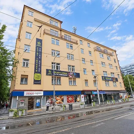 Ag Center For Two With Self Check In Apartmán Bratislava